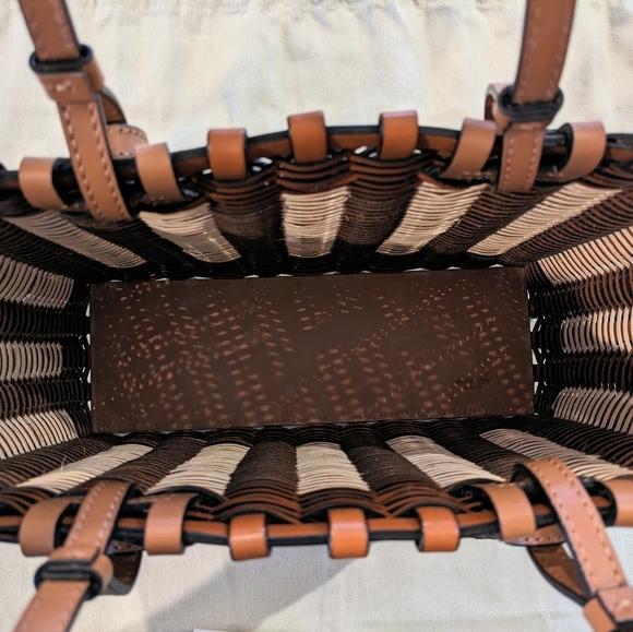 $2,200✨LOEWE 🌺 SS21 Woven Top Double Handle Raffia Basket Tote Bag - Picture 6 of 14